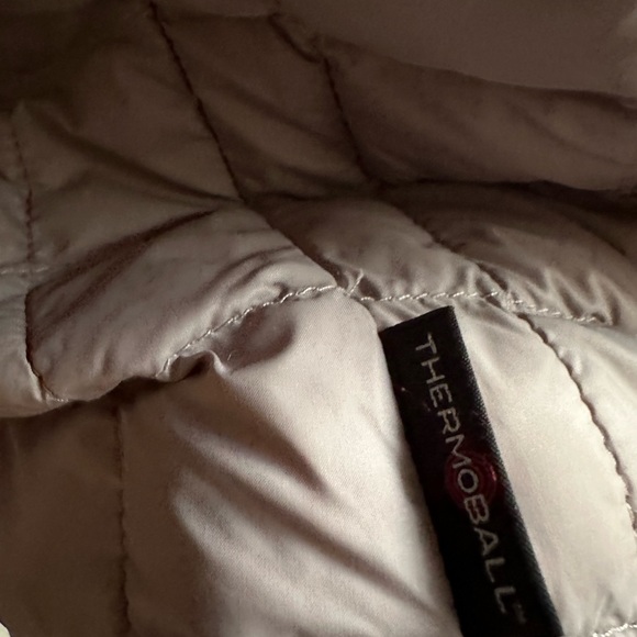 The North Face puffer jacket small Thermoball full zip Lilac - Picture 3 of 3